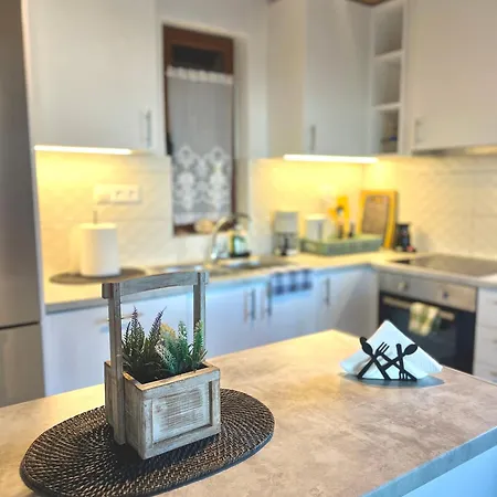 Scenic Coastal Getaway
