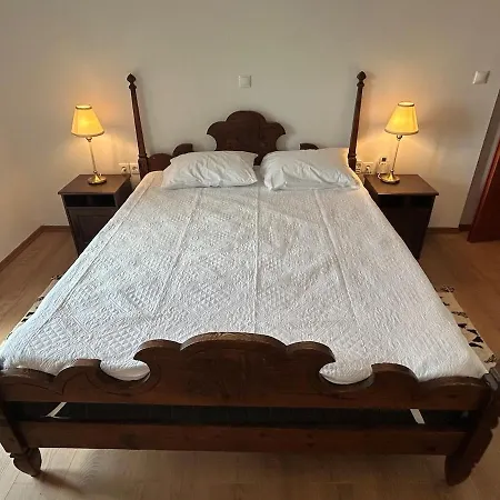 Scenic Coastal Getaway