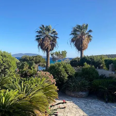 Scenic Coastal Getaway *